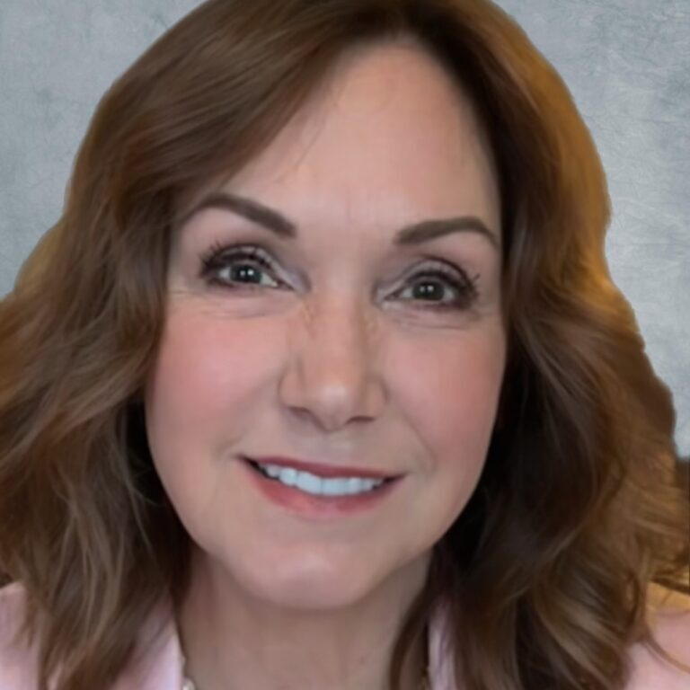 Betsy Head Shot 2025